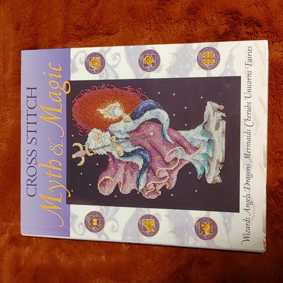 🍁Cross stitch Myth & Magic book - Picture 1 of 7
